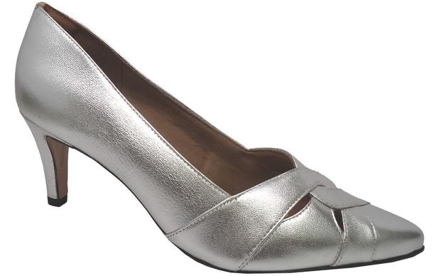 loja de sapatos com numeração grande