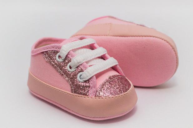Sapato Infantil Pé de Bailarina Bebezinho Recém Nascido - Baby Soffete -  Tênis para Bebês - Magazine Luiza