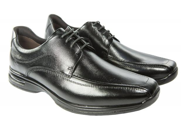 sapato preto masculino democrata