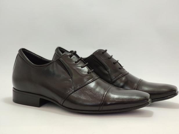 Sapato masculino social em couro marca Jota Pê/Compasso com cadarço e  palmilha de altura - preto - Sapato Social Masculino - Magazine Luiza