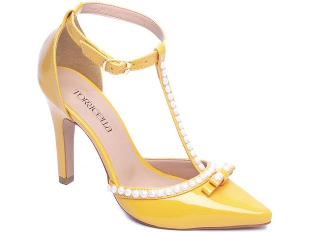 Sapato Scarpin Feminino Amarelo Salto Alto com Pérolas - Torricella -  Scarpin Feminino - Magazine Luiza