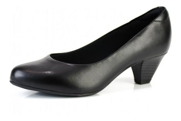 scarpin com salto quadrado