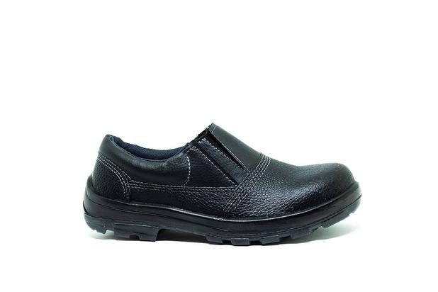 sapato bico pvc