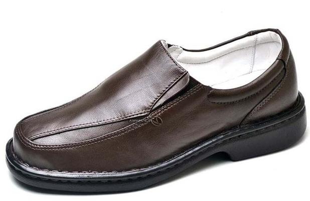 sapato branco ortopedico masculino