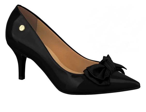 sapato preto salto fino