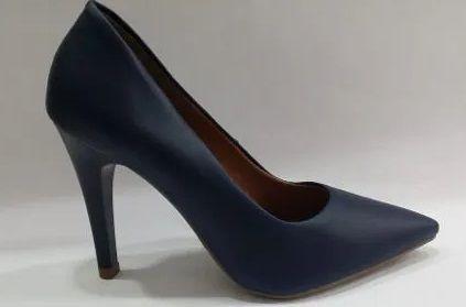 scarpin azul marinho salto alto
