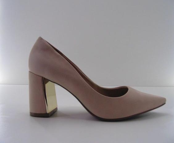 scarpin bebece salto medio