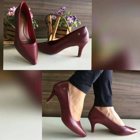 scarpin marsala salto baixo