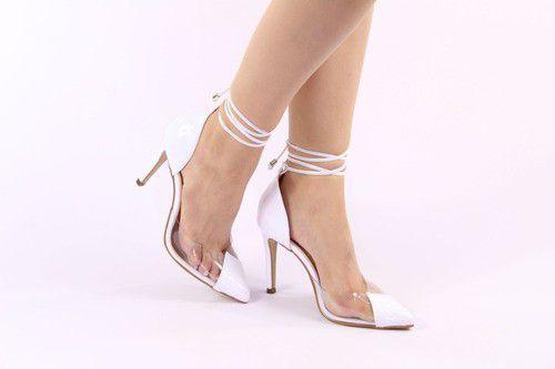 scarpin todo transparente