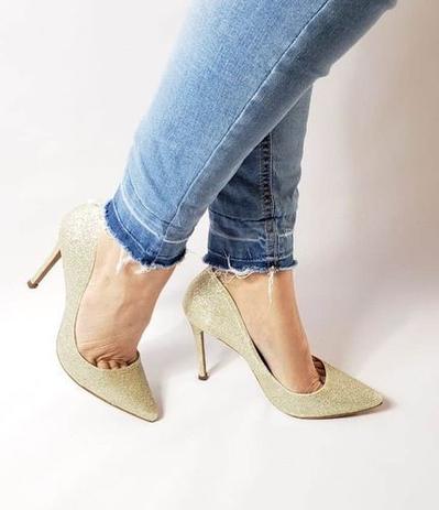 scarpin glitter dourado