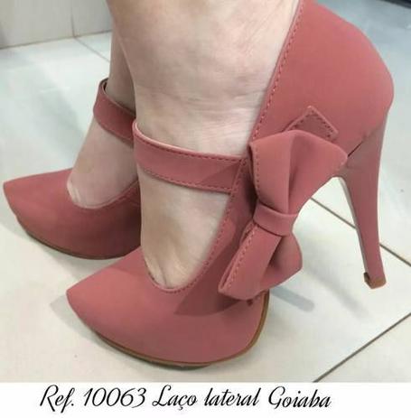 scarpin rosa com laço