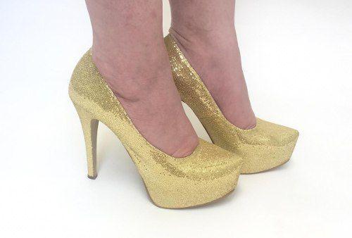 scarpin dourado com glitter