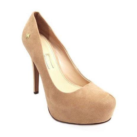 scarpin camurça nude