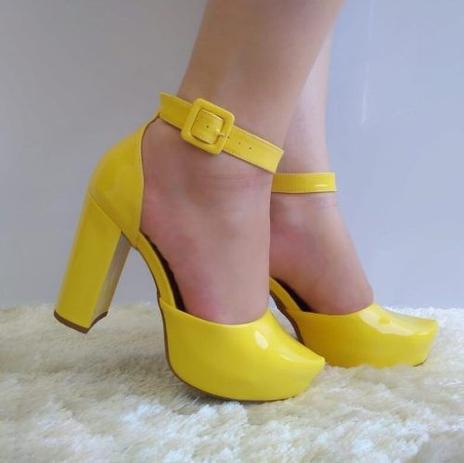 scarpin meia pata salto grosso
