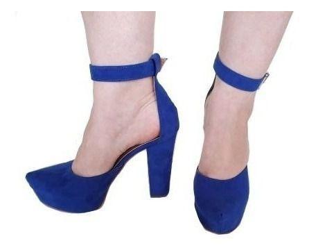 scarpin aberto na lateral