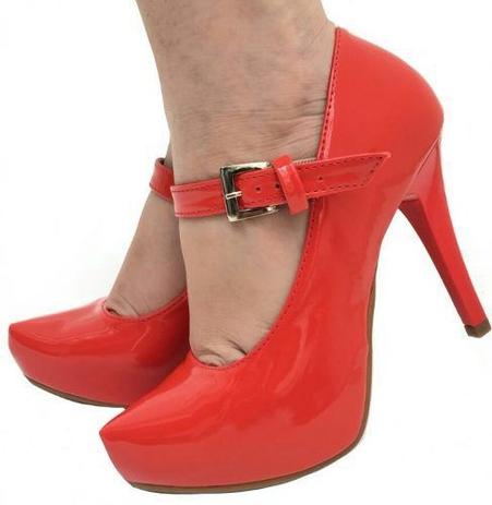 scarpin meia pata vermelho