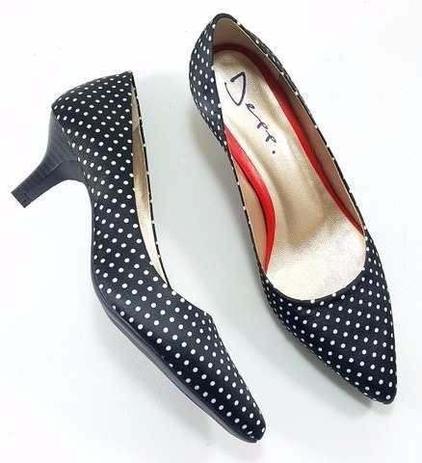 scarpin de bolinha