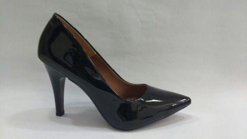 scarpin preto salto alto bico fino