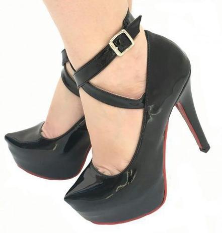 scarpin tiras cruzadas