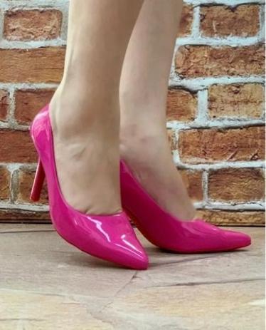 scarpin pink verniz