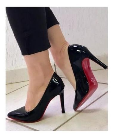 Scarpin Salto Alto Bico Fino Preto Verniz Sola Vermelha - Calçados Etc - Scarpin Feminino - Magazine Luiza
