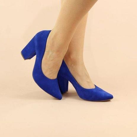 scarpin salto grosso azul marinho