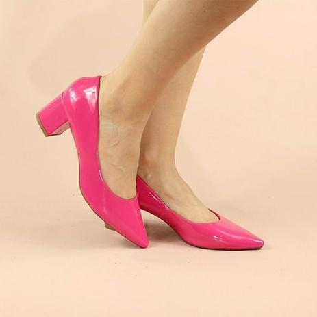 scarpin pink salto grosso