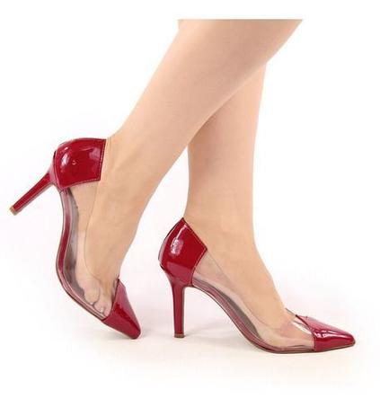 scarpin transparente vermelho