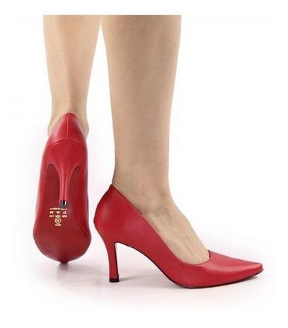 scarpin solado vermelho
