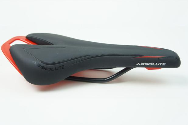 Selim Bicicleta Absolute Speed Preto com Vermelho 140mm Largura Menor preço em Selim Bicicleta Absolute Speed Preto com Vermelho 140mm Largura