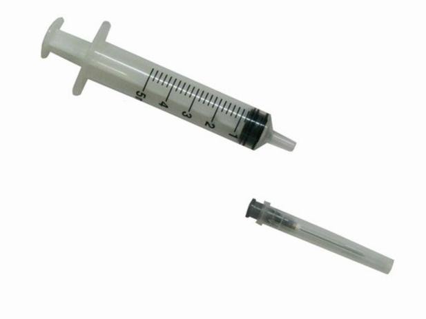 Seringa SR 5ml Luer Lock Com Agulha 25x0,7 - 50 unidades é boa?