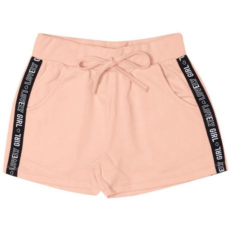 90s high waisted shorts outfit