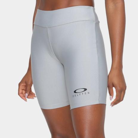short oakley feminino