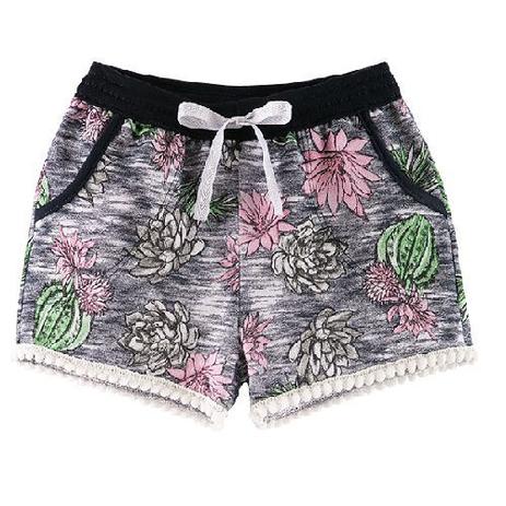 short com pompom