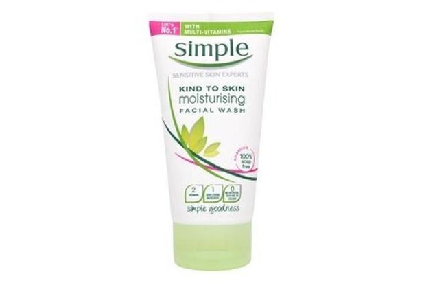 Simple Sabonete Liquido Facial Moist 150ml é ruim? Simple Sabonete Liquido Facial Moist 150ml é boa?