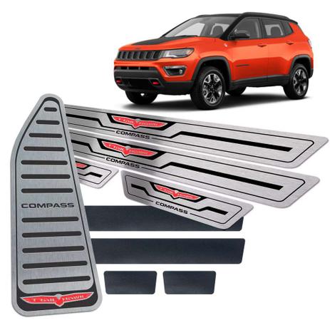Soleiras Vinil + Descanso Compass Trailhawk Preto Relevo - Jr Menor preço em Soleiras Vinil + Descanso Compass Trailhawk Preto Relevo - Jr