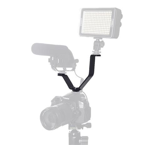 Suporte Manopla Tipo V Com 3 sapatas para led, microfone Greika FBVL Menor preço em Suporte Manopla Tipo V Com 3 sapatas para led, microfone Greika FBVL