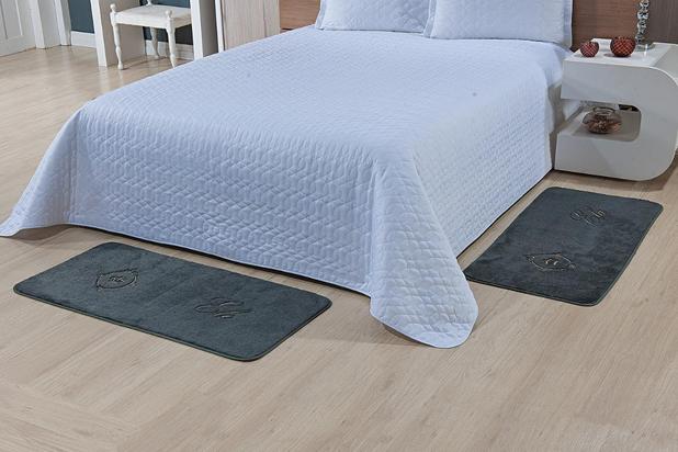 Tapete Antiderrapante KIT QUARTO COROA 2PCS - CINZA - Guga tapetes Menor preço em Tapete Antiderrapante KIT QUARTO COROA 2PCS - CINZA - Guga tapetes