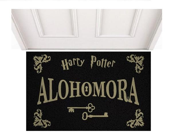 Tapete Capacho Limpe Sim Alohomora Harry Potter Geek Divertido Casa Lar - Kapazi é ruim? Tapete Capacho Limpe Sim Alohomora Harry Potter Geek Divertido Casa Lar - Kapazi é boa?