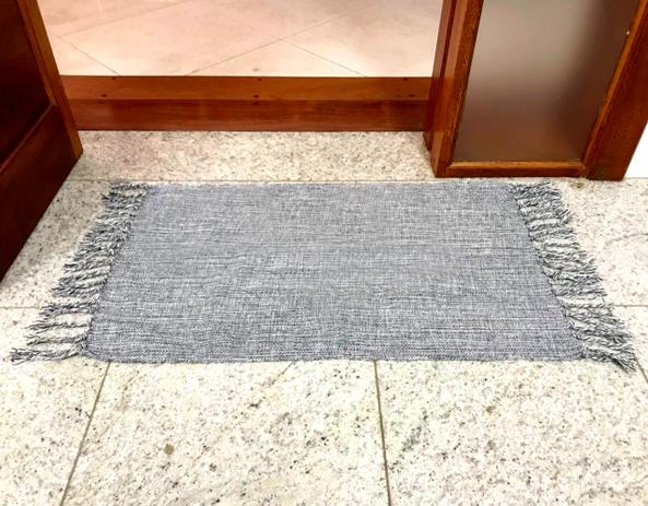 Tapete de Algodão de Tear 0,85 x 0,45 Cinza - Tapetes marajó Menor preço em Tapete de Algodão de Tear 0,85 x 0,45 Cinza - Tapetes marajó