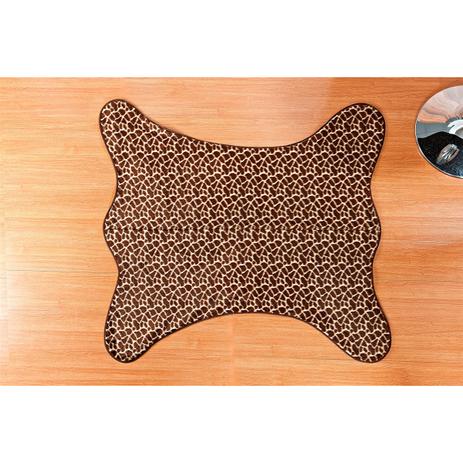 Tapete Formato Caçador 125x118cm Girafa - Guga tapetes Menor preço em Tapete Formato Caçador 125x118cm Girafa - Guga tapetes