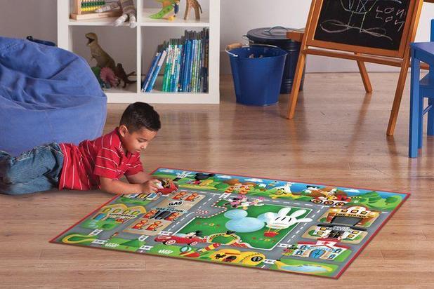Tapete Infantil Disney 0,66x1,00 Mickey Cidade c/ Brinquedo Corttex Menor preço em Tapete Infantil Disney 0,66x1,00 Mickey Cidade c/ Brinquedo Corttex