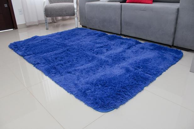 Tapete para sala e quarto peludo felpudo 2,40x2,00 Azul Liso - Costa Oro/Emperatex é ruim? Tapete para sala e quarto peludo felpudo 2,40x2,00 Azul Liso - Costa Oro/Emperatex é boa?
