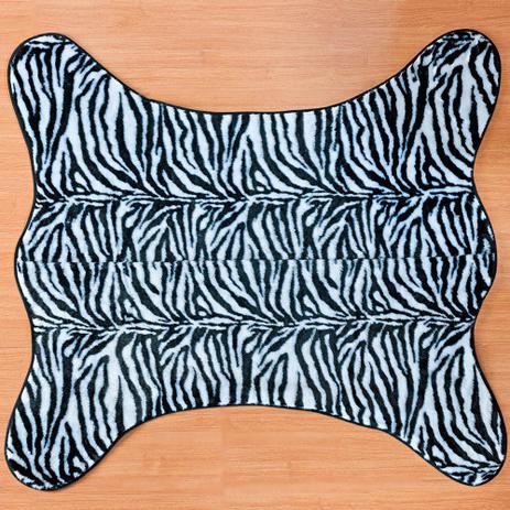 Tapete Pelúcia Caçador Safari Sala Quarto 1,25 x 1,18m - Zebra - Guga tapetes Menor preço em Tapete Pelúcia Caçador Safari Sala Quarto 1,25 x 1,18m - Zebra - Guga tapetes