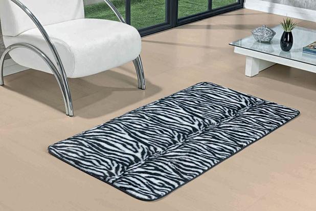 Tapete Premium Safari 1,28X0,68 Zebra - Guga tapetes Menor preço em Tapete Premium Safari 1,28X0,68 Zebra - Guga tapetes