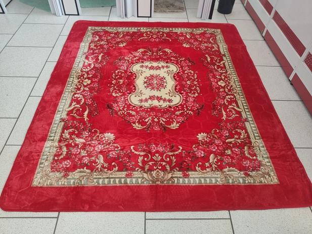 Tapete vermelho estampado Clearance