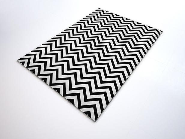 Tapete Saturs Chevron Preto 140 x 300 cm Tapete para Sala e Quarto - Saturs Tapetes Menor preço em Tapete Saturs Chevron Preto 140 x 300 cm Tapete para Sala e Quarto - Saturs Tapetes