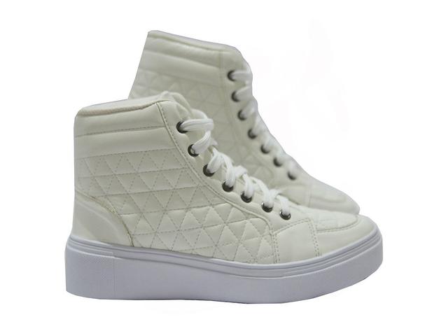 Tênis Botinha Feminino Branco Matelassê Solado Grosso - Salook - Moda  Feminina - Magazine Luiza