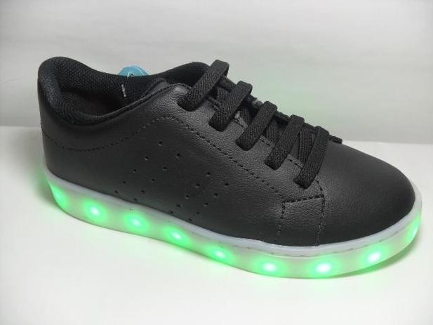 tenis da bibi com luz