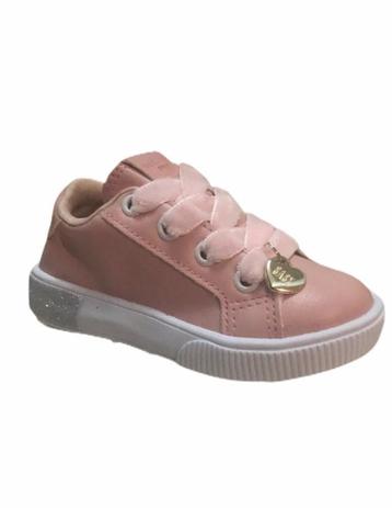 sua cia tenis
